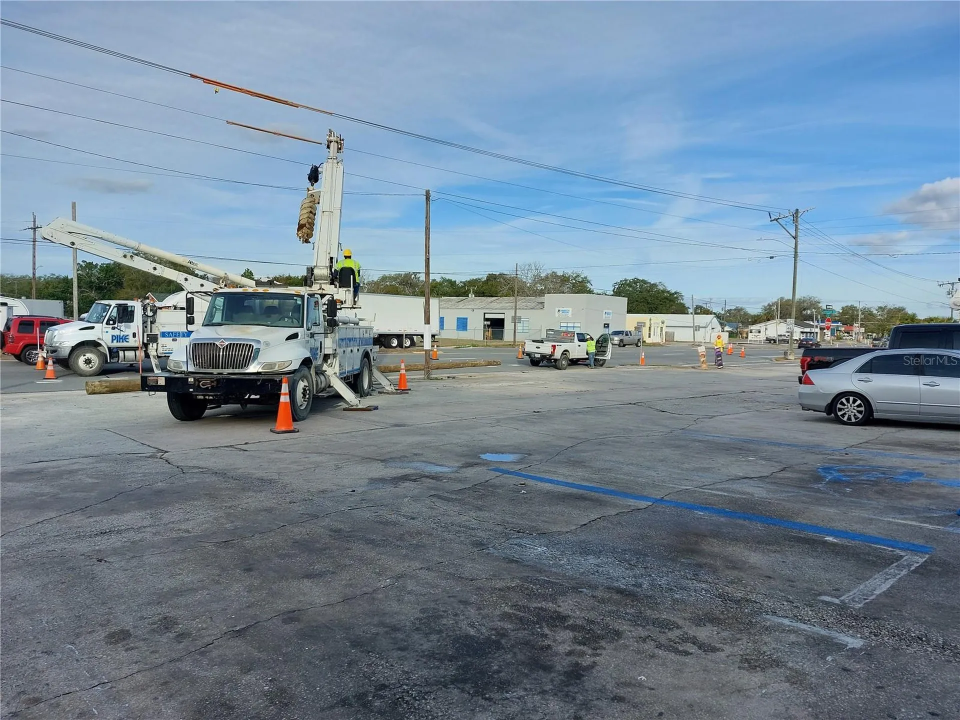 2399 Us 1 Mims FL 32754