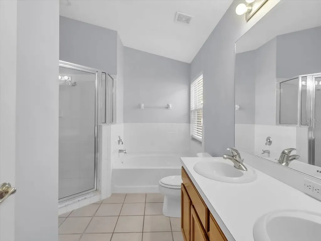 12824 Kings Lake Drive Gibsonton FL 33534