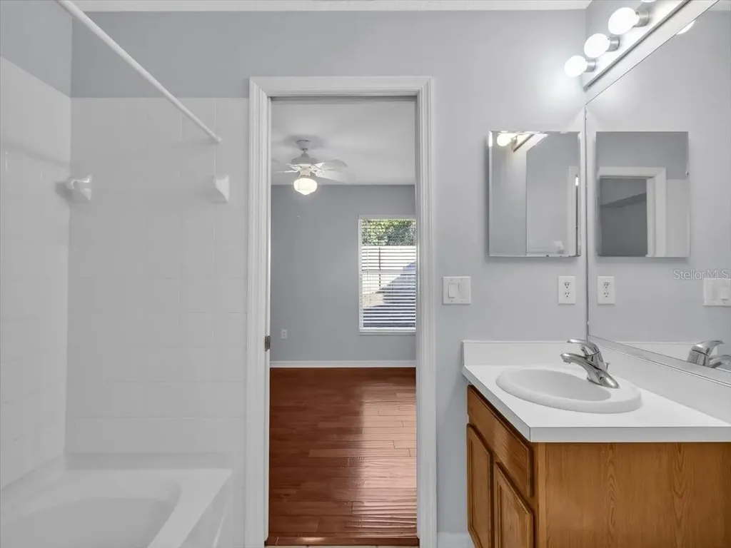 12824 Kings Lake Drive Gibsonton FL 33534