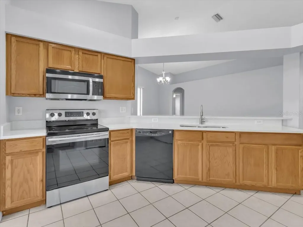 12824 Kings Lake Drive Gibsonton FL 33534