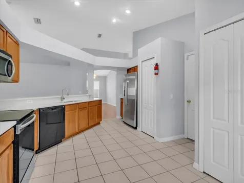 12824 Kings Lake Drive Gibsonton FL 33534