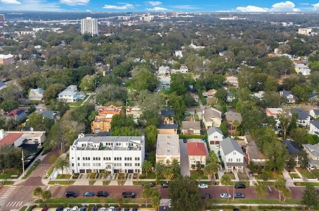 613 E Ridgewood Street Orlando FL 32803