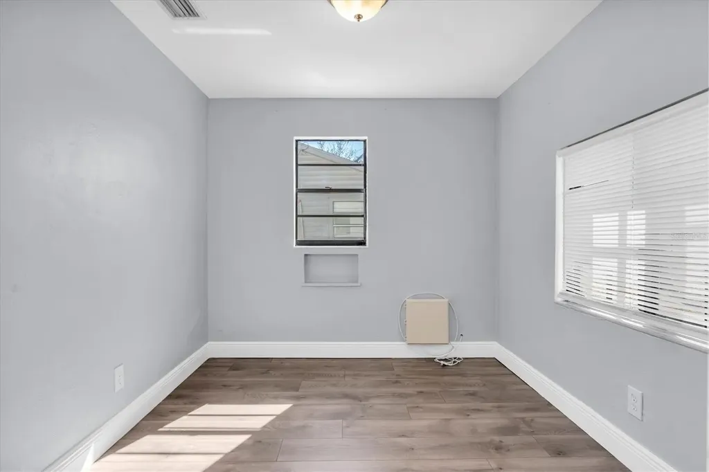 5107 37th Street N St Petersburg FL 33714
