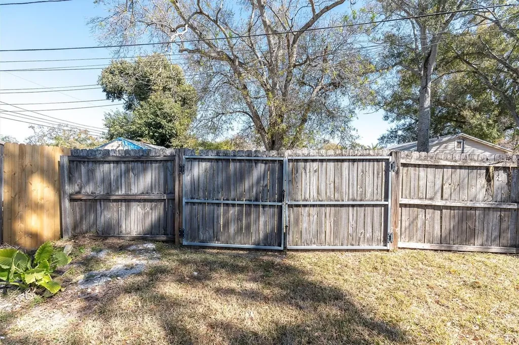 5107 37th Street N St Petersburg FL 33714