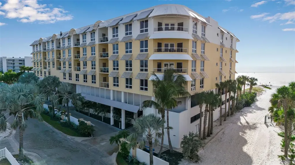 915 Seaside Drive Sarasota FL 34242