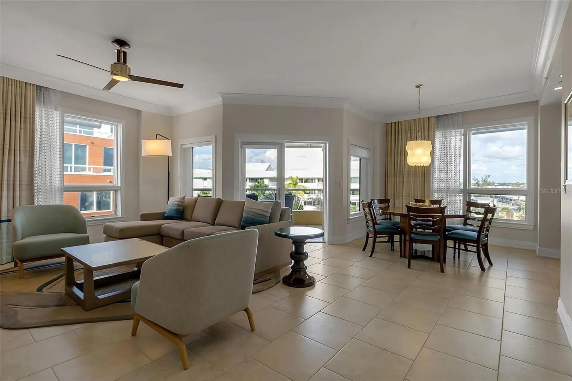 915 Seaside Drive Sarasota FL 34242