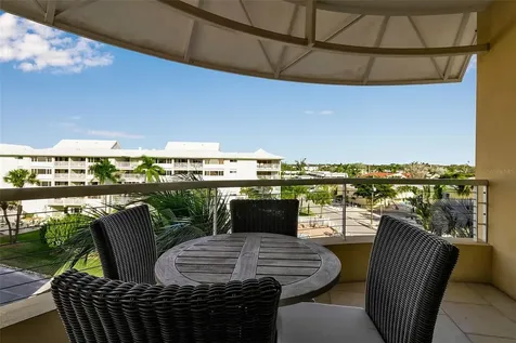 915 Seaside Drive Sarasota FL 34242