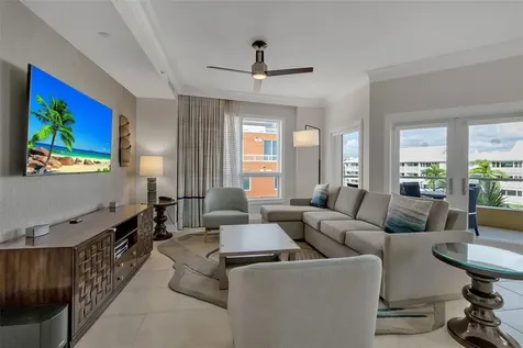 915 Seaside Drive Sarasota FL 34242