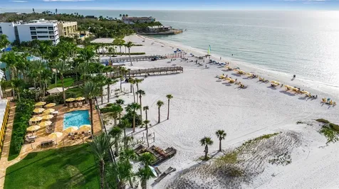 915 Seaside Drive Sarasota FL 34242