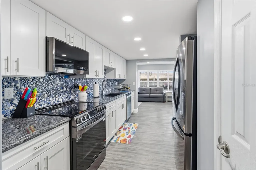 1621 Spring Garden Drive Astor FL 32102