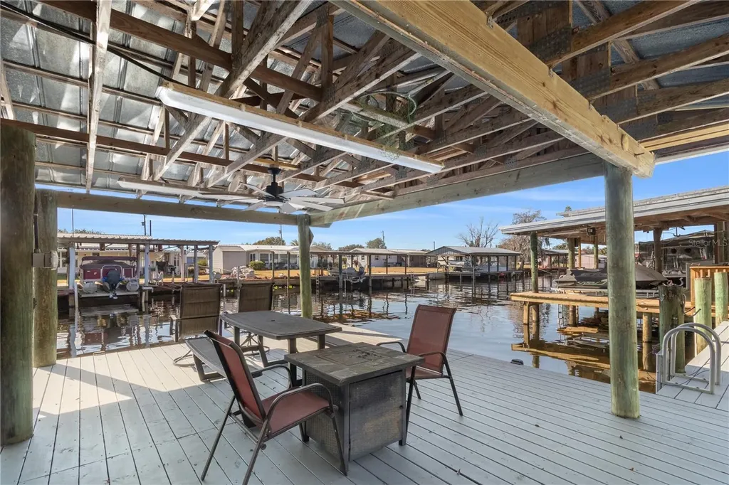 1621 Spring Garden Drive Astor FL 32102