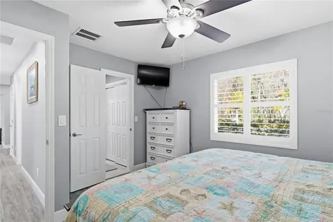 1621 Spring Garden Drive Astor FL 32102