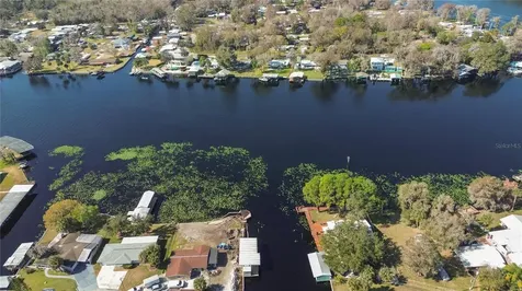 1621 Spring Garden Drive Astor FL 32102