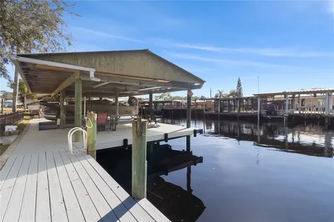1621 Spring Garden Drive Astor FL 32102