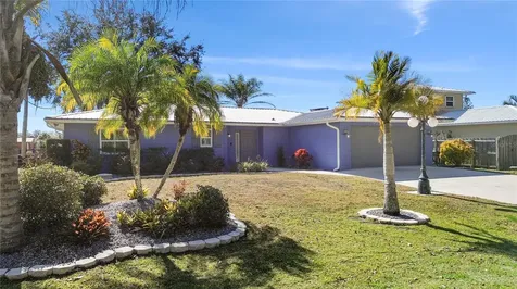 1621 Spring Garden Drive Astor FL 32102