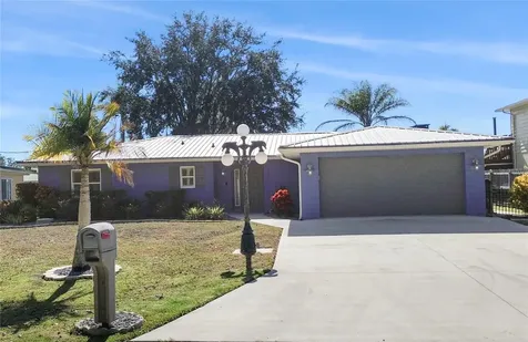 1621 Spring Garden Drive Astor FL 32102