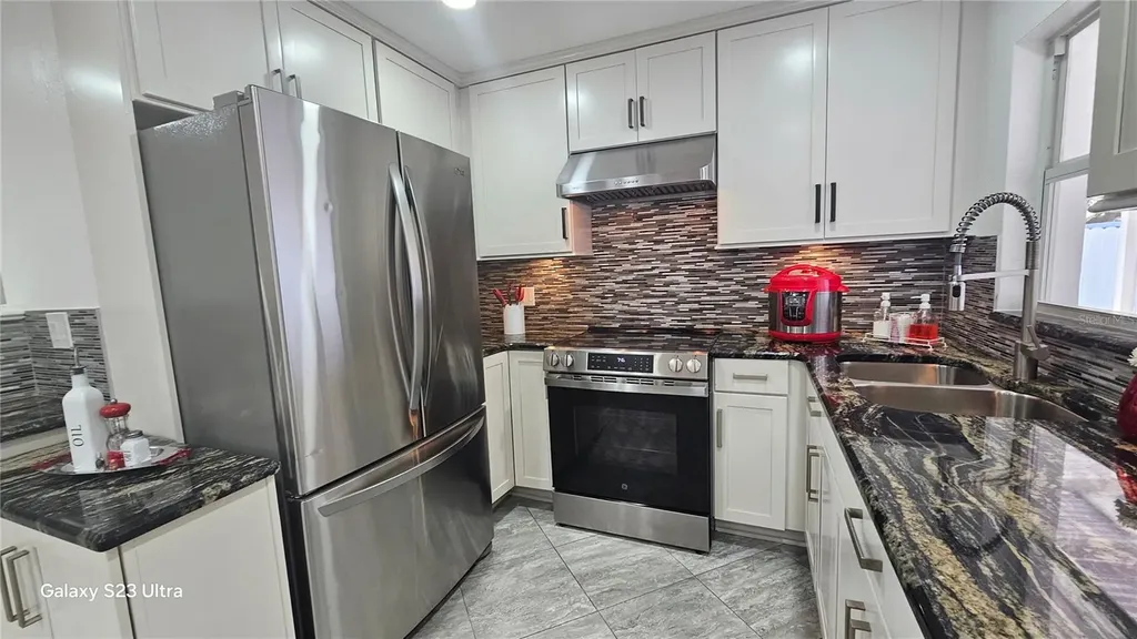 1092 N Florida Avenue Tarpon Springs FL 34689