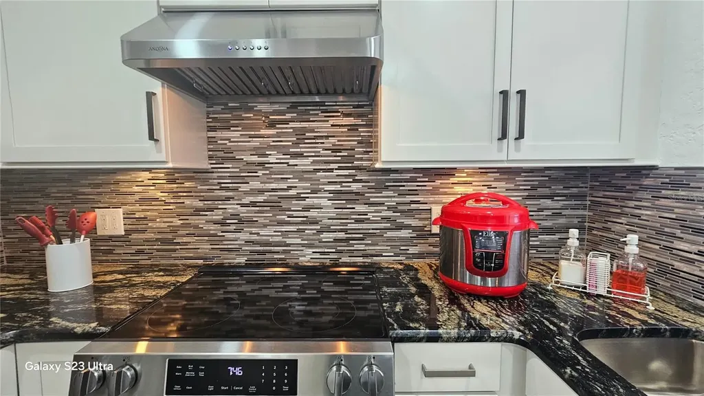 1092 N Florida Avenue Tarpon Springs FL 34689