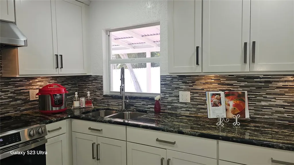 1092 N Florida Avenue Tarpon Springs FL 34689