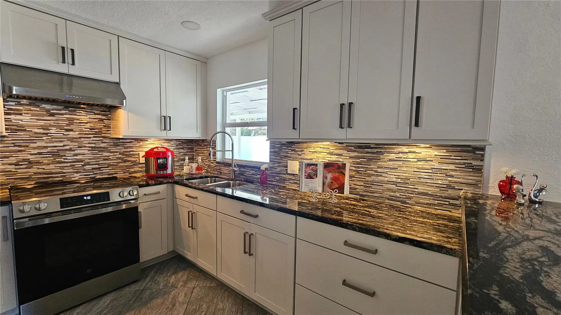 1092 N Florida Avenue Tarpon Springs FL 34689