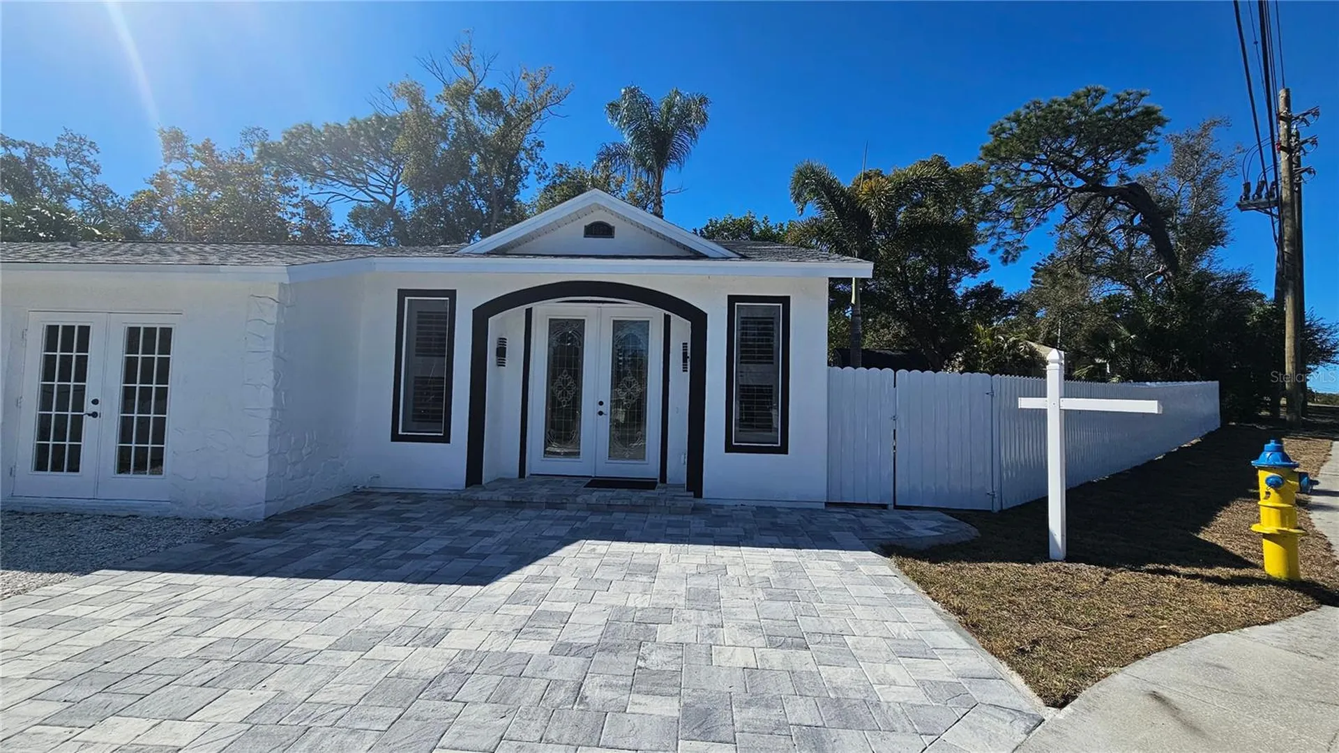 1092 N Florida Avenue Tarpon Springs FL 34689