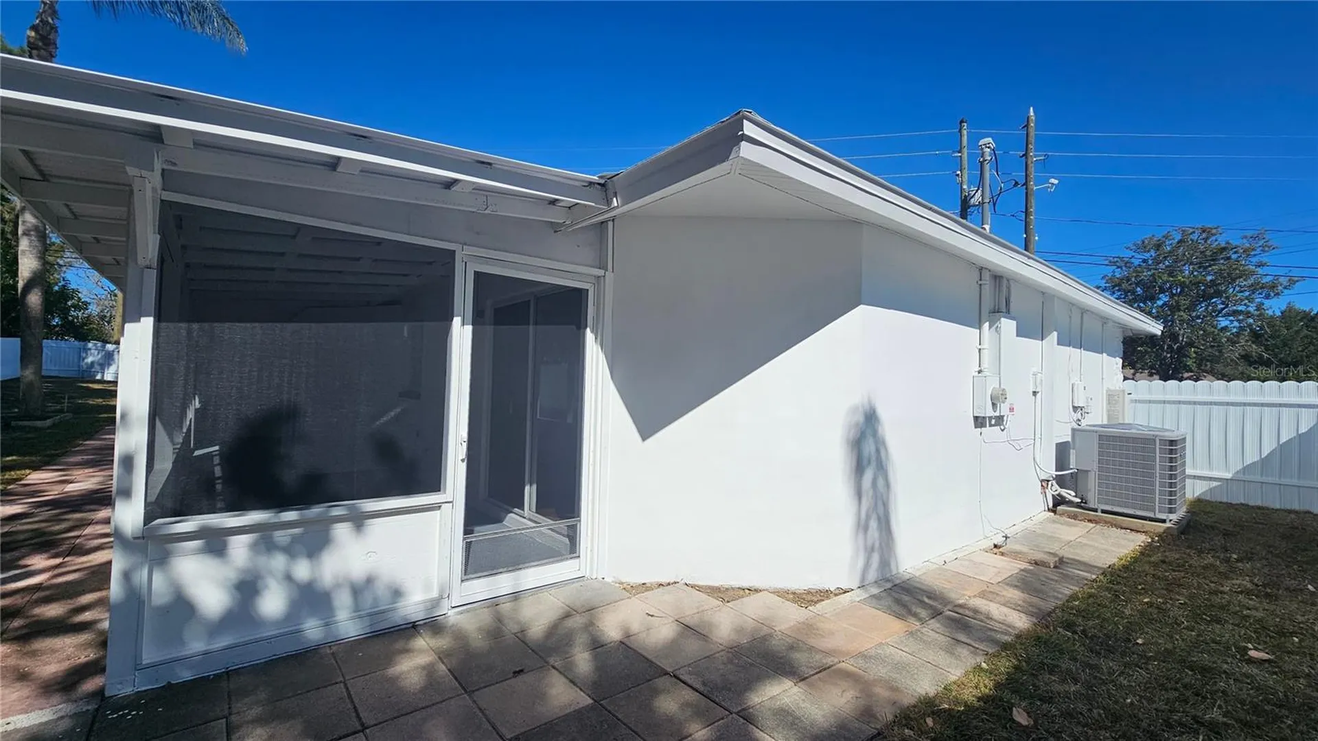 1092 N Florida Avenue Tarpon Springs FL 34689