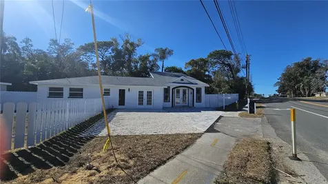 1092 N Florida Avenue Tarpon Springs FL 34689
