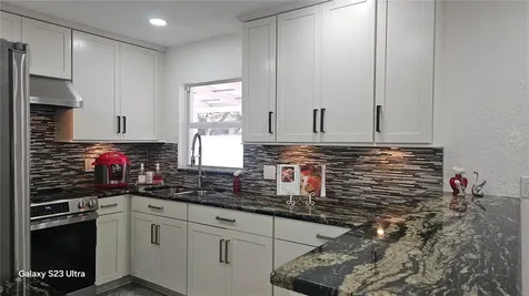 1092 N Florida Avenue Tarpon Springs FL 34689