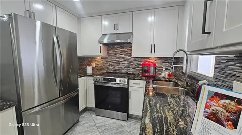 1092 N Florida Avenue Tarpon Springs FL 34689