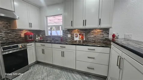 1092 N Florida Avenue Tarpon Springs FL 34689