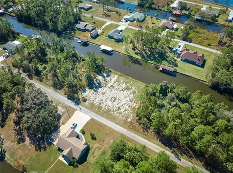 9 Avocado Drive Indian Lake Estates FL 33855