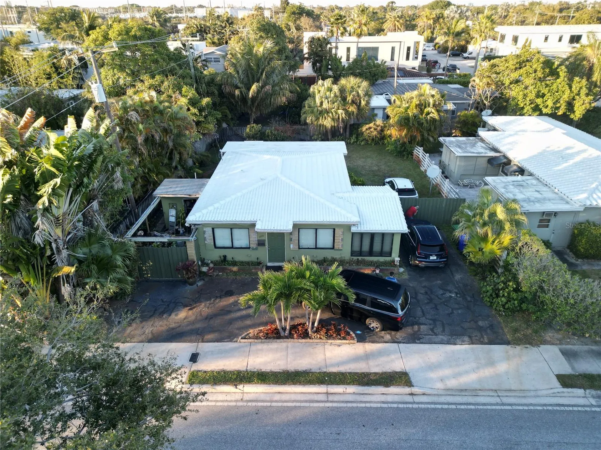 1313 NE 13th Street Fort Lauderdale FL 33304