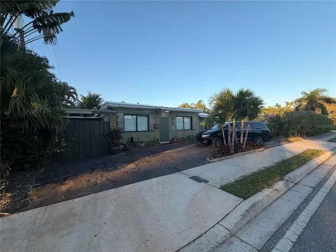 1313 NE 13th Street Fort Lauderdale FL 33304