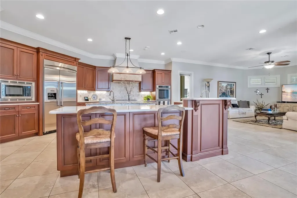 10420 Wittenberg Way Orlando FL 32832