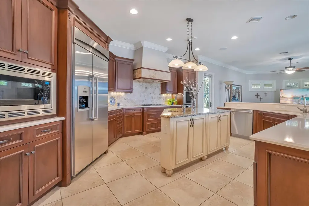 10420 Wittenberg Way Orlando FL 32832