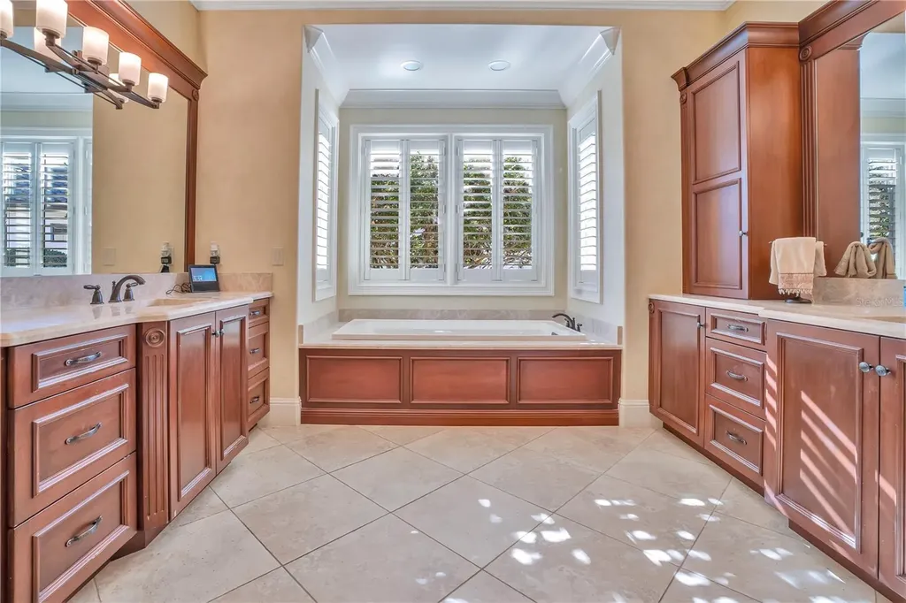 10420 Wittenberg Way Orlando FL 32832