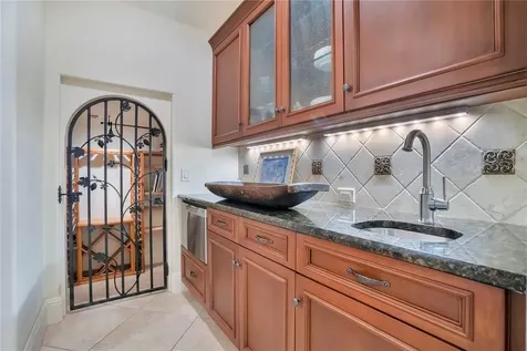 10420 Wittenberg Way Orlando FL 32832