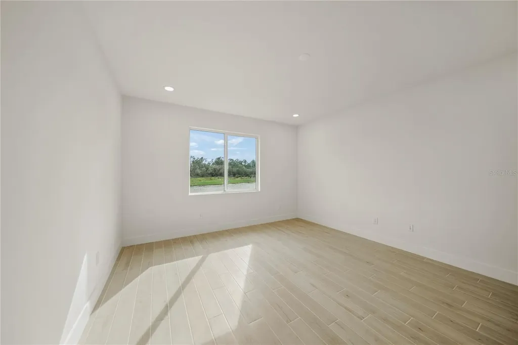 9533 Lunar Dove Drive Sarasota FL 34240