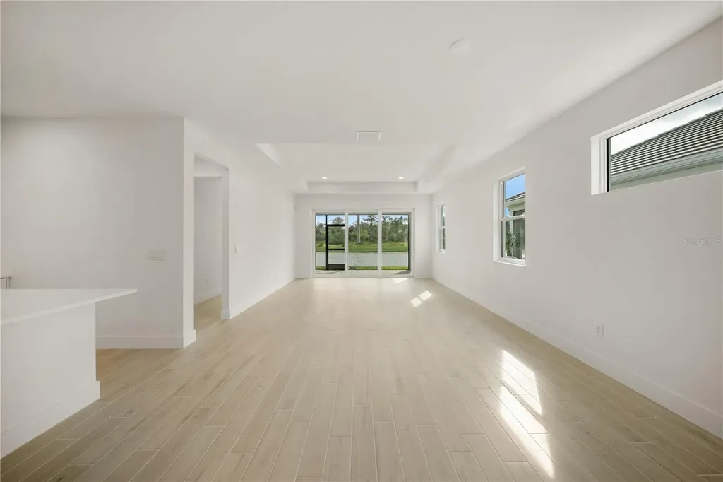 9533 Lunar Dove Drive Sarasota FL 34240