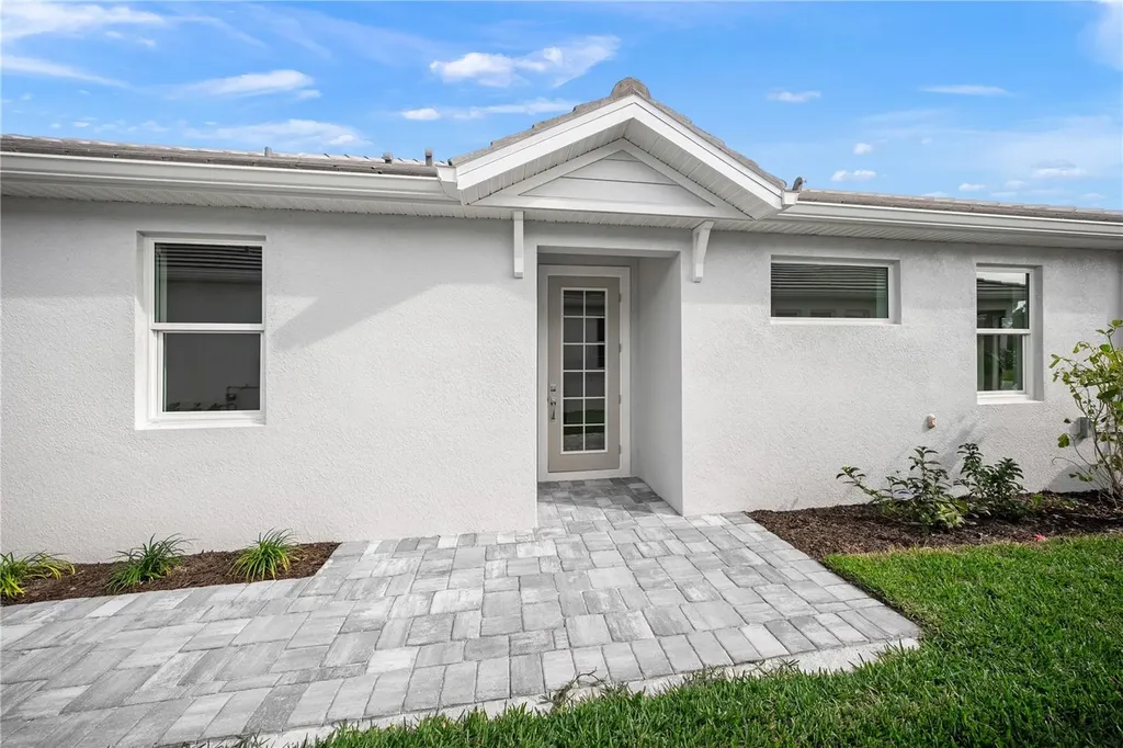 9533 Lunar Dove Drive Sarasota FL 34240