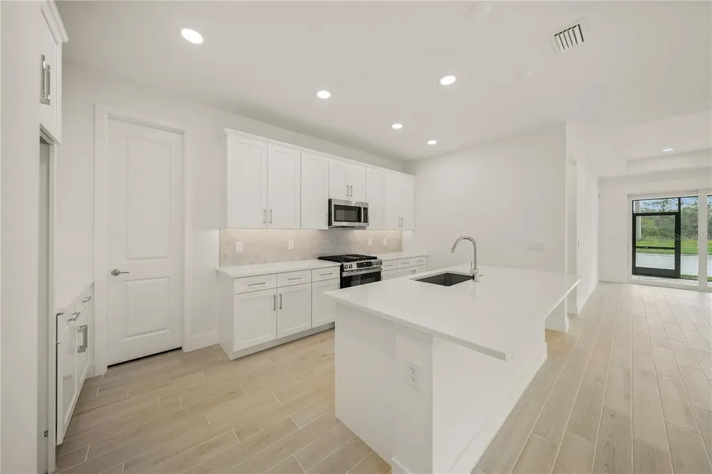 9533 Lunar Dove Drive Sarasota FL 34240