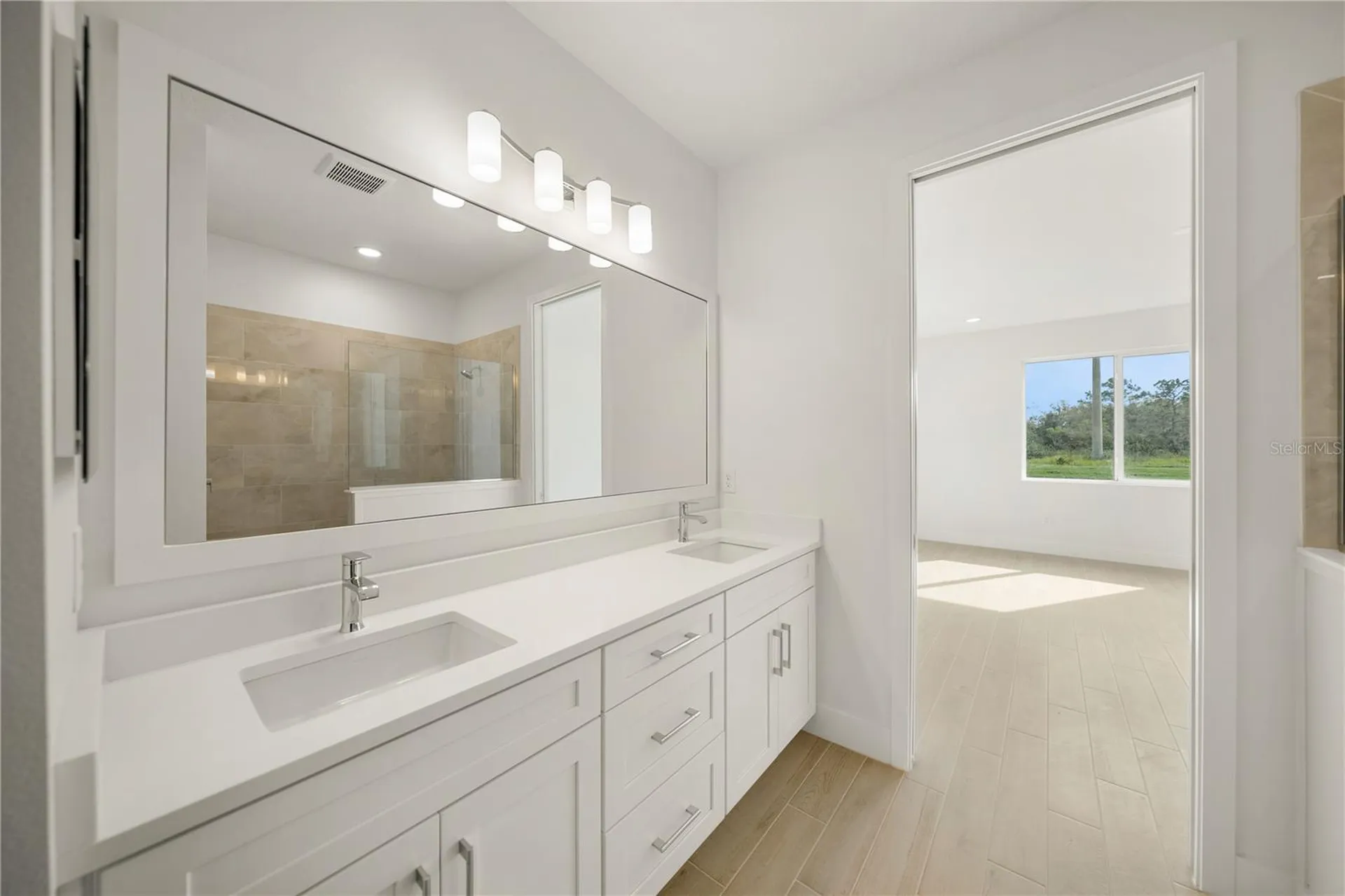 9533 Lunar Dove Drive Sarasota FL 34240