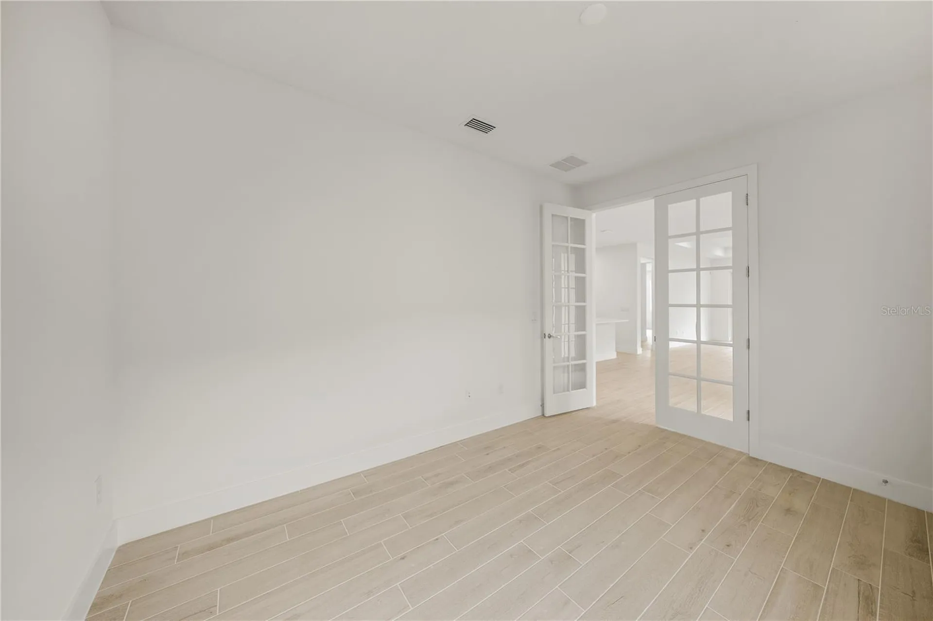 9533 Lunar Dove Drive Sarasota FL 34240