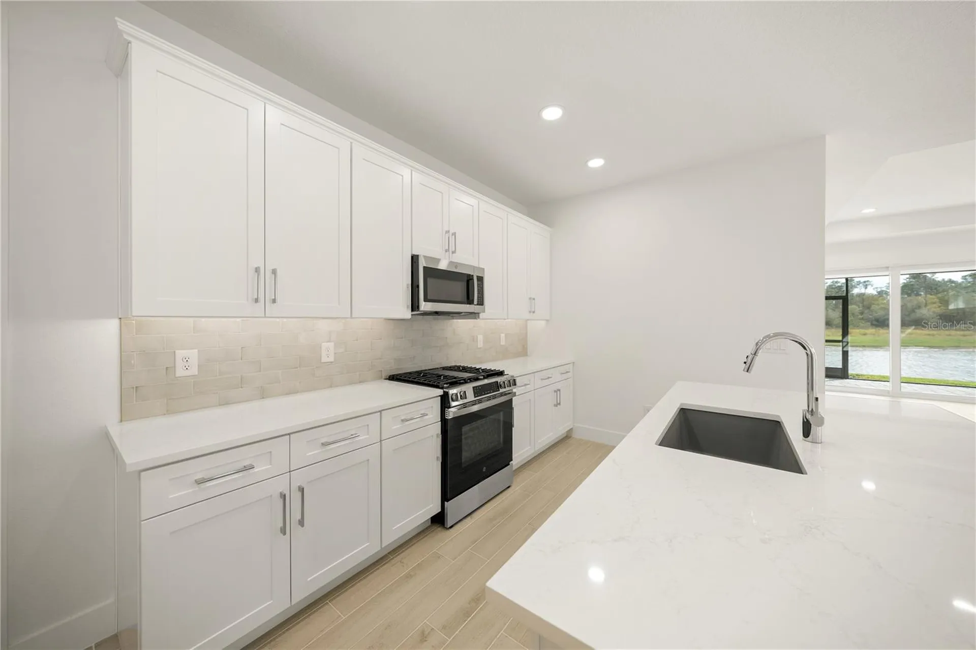 9533 Lunar Dove Drive Sarasota FL 34240