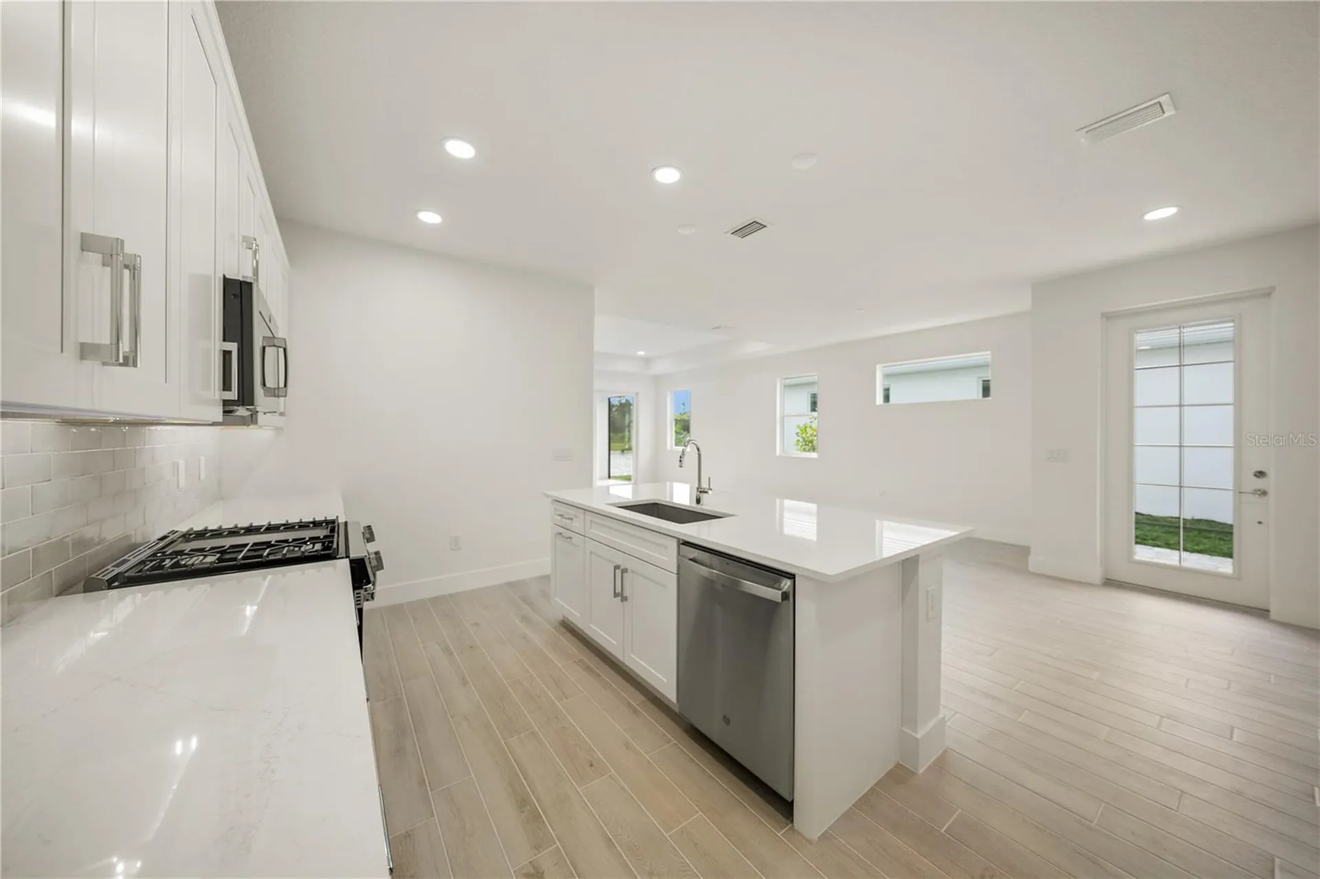 9533 Lunar Dove Drive Sarasota FL 34240