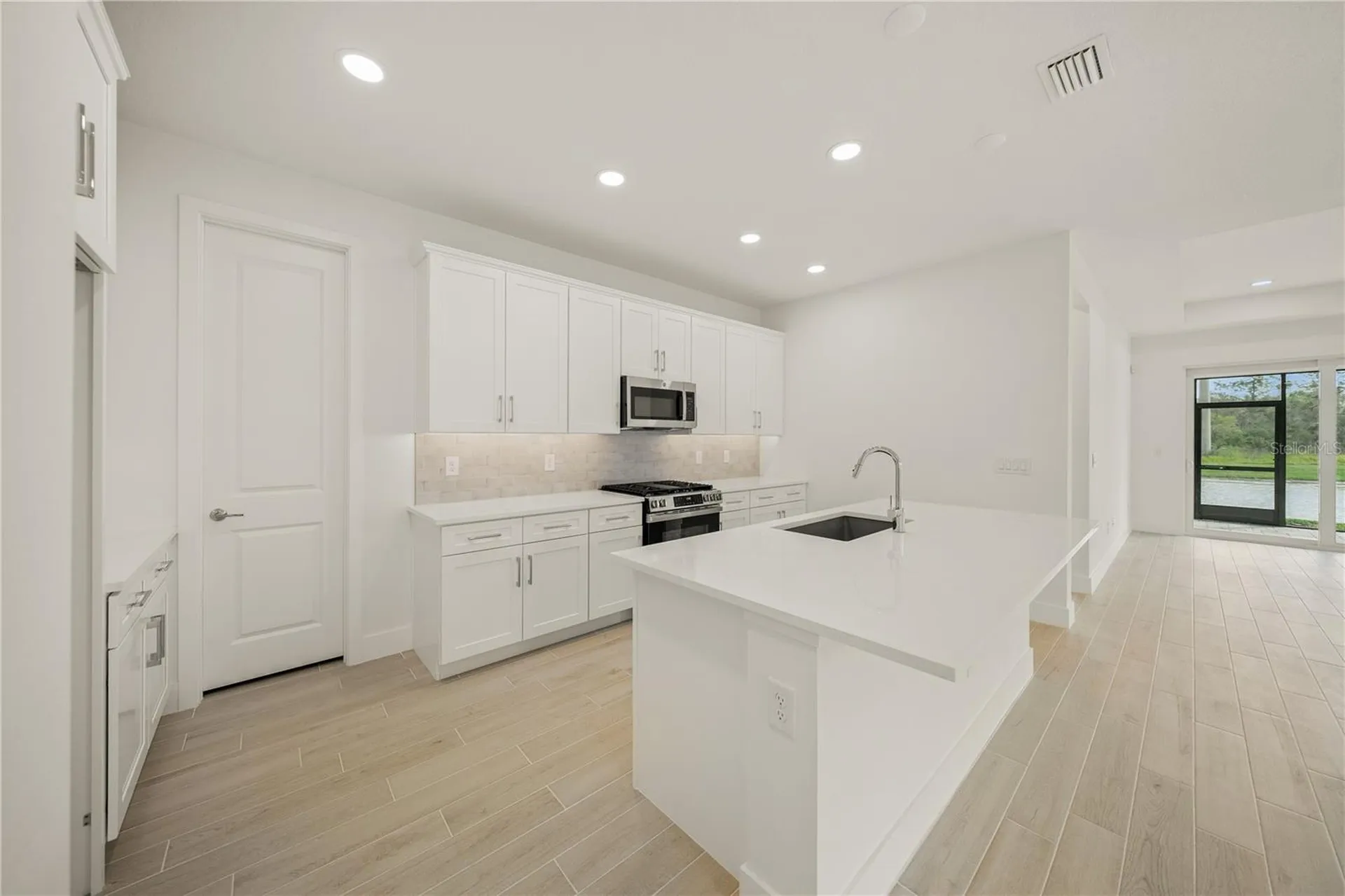 9533 Lunar Dove Drive Sarasota FL 34240