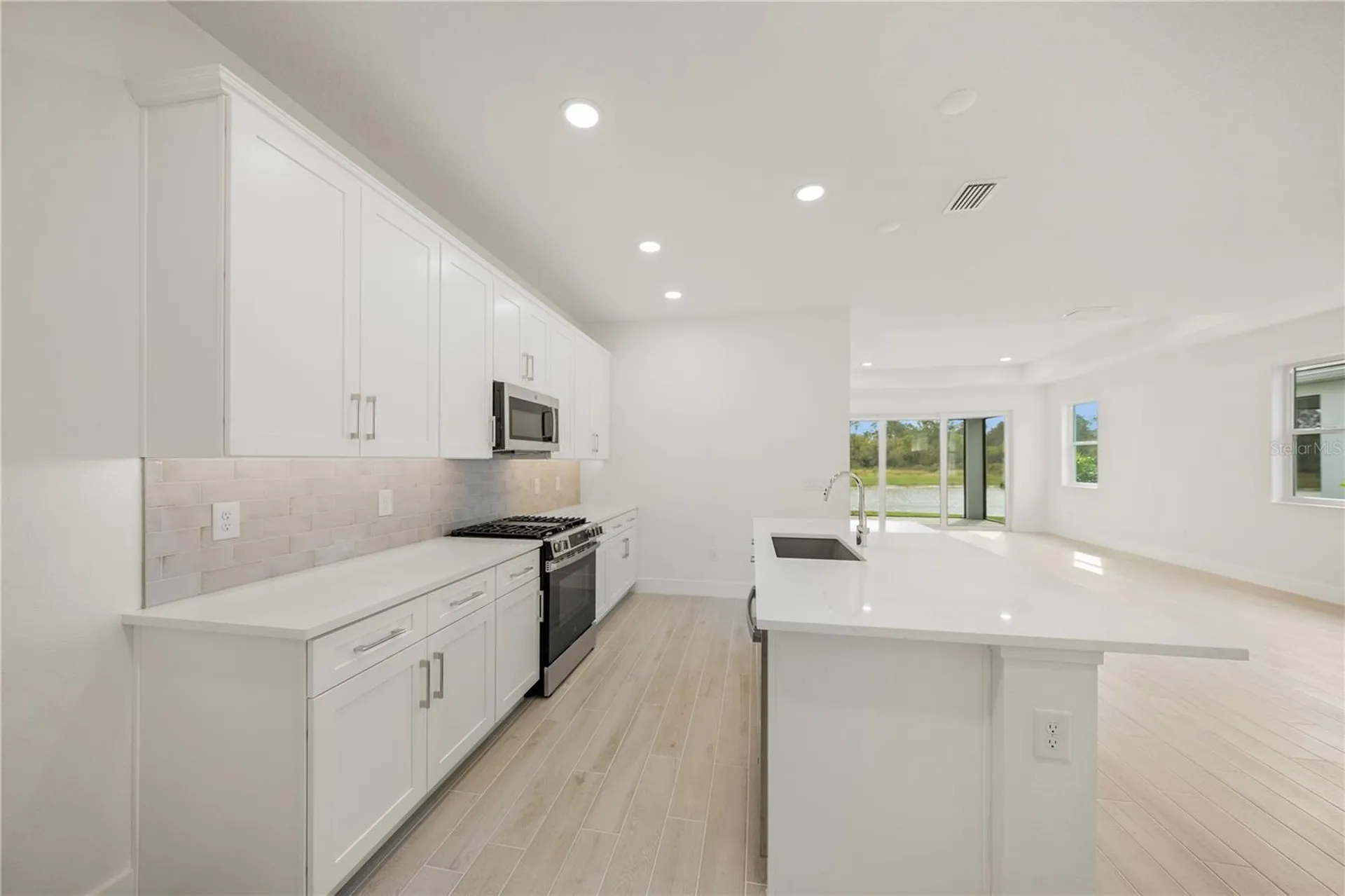 9533 Lunar Dove Drive Sarasota FL 34240