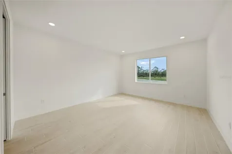 9533 Lunar Dove Drive Sarasota FL 34240