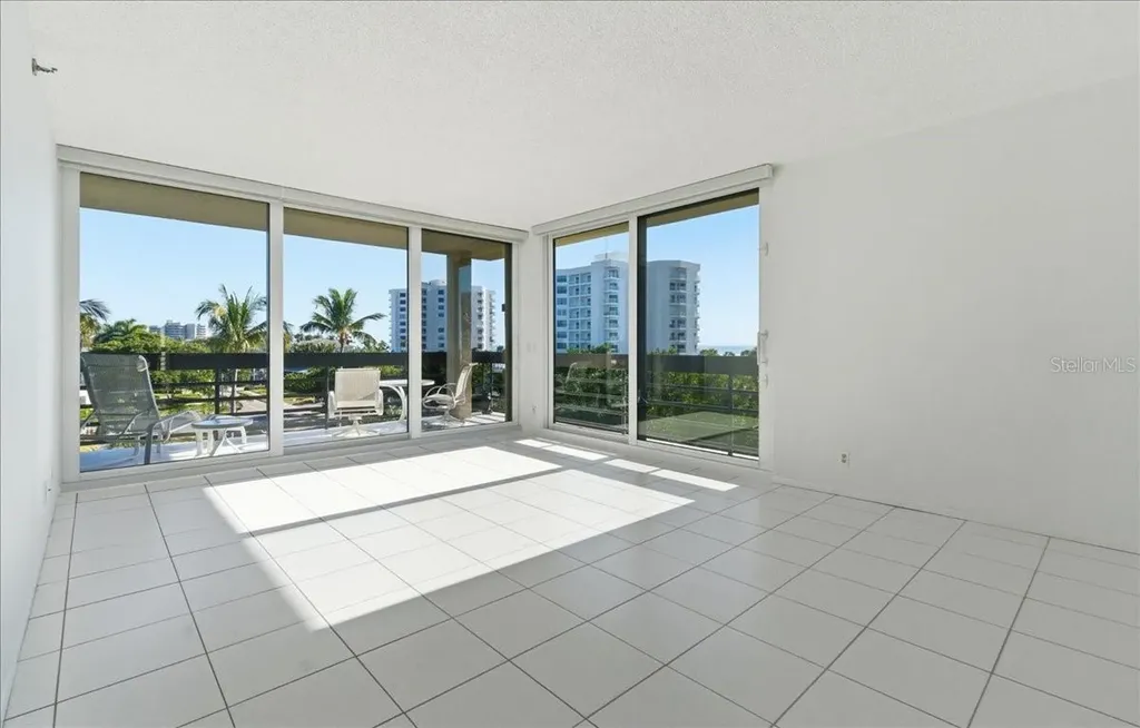 1065 Gulf Of Mexico Drive Longboat Key FL 34228