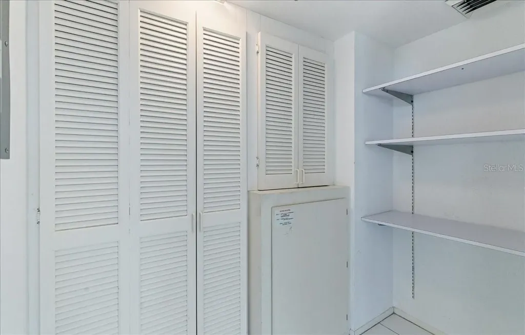 1065 Gulf Of Mexico Drive Longboat Key FL 34228